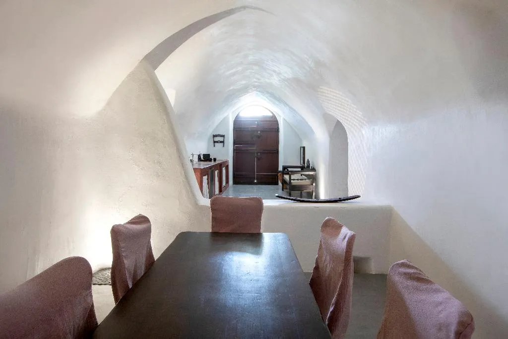 VILLA FOUR BEDROOMS Room, Ducato Wine Village, Santorini