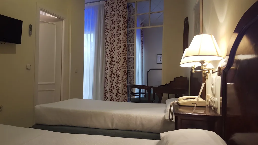 Room, Hotel Abril, Seville