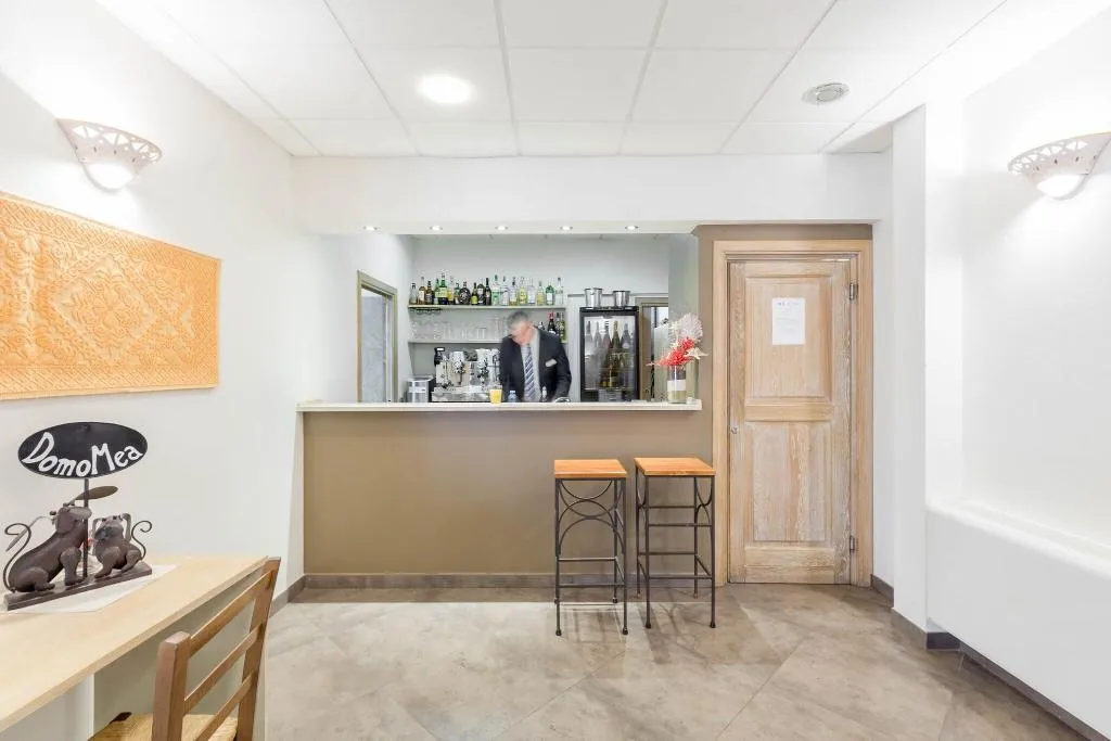 Bar, Domomea, Alghero