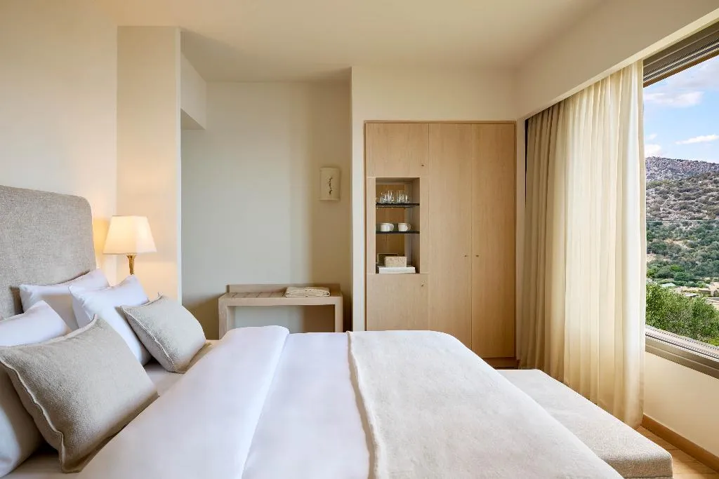 VILLA THREE BEDROOMS Room, Daios Cove, Crete