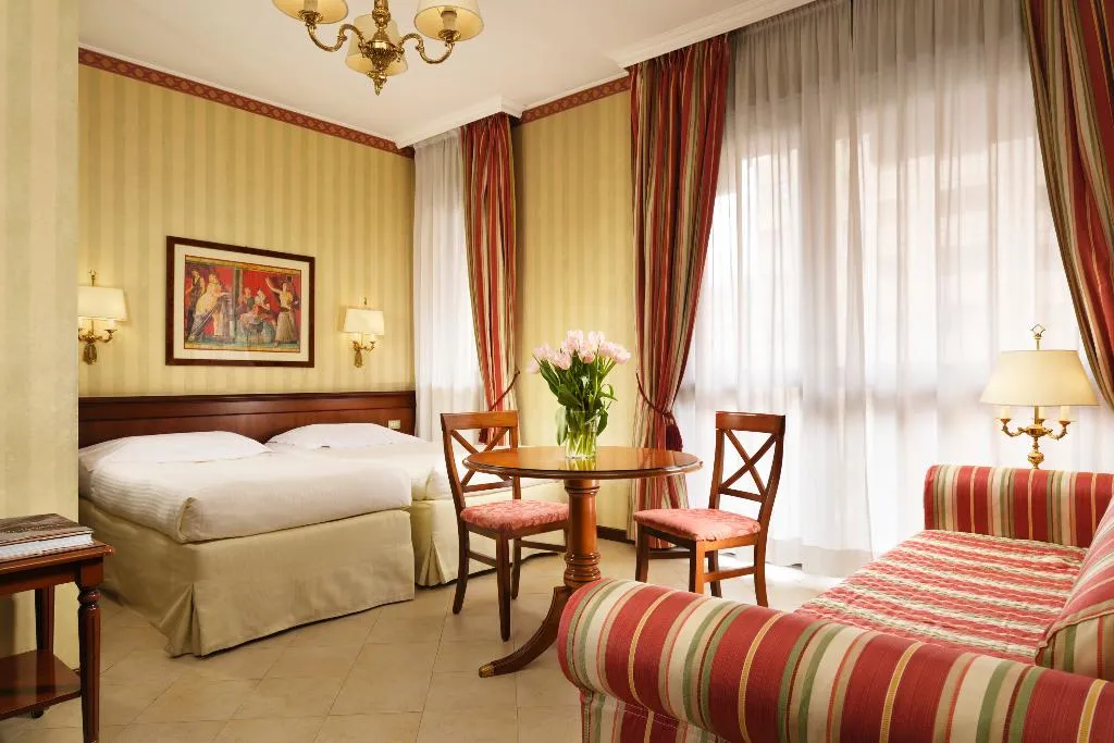 APARTMENT CAPACITY 3 Room, UNA HOTELS Hotel Residence Contessa Jolanda Milano, Milan