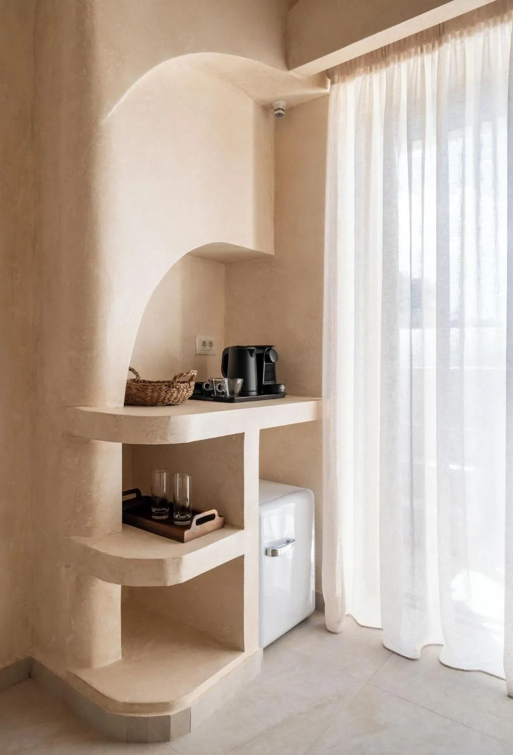 Room, Heyday Luxury Suites, Santorini