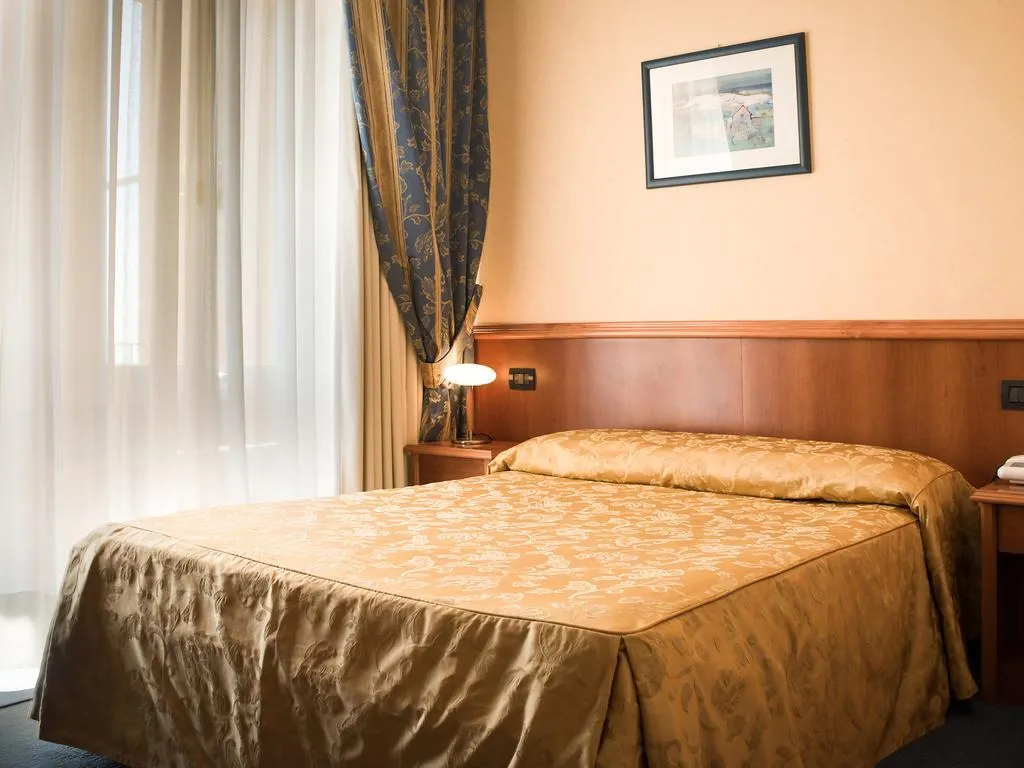 DOUBLE BASIC Room, Bluebay Colle Della Trinità Perugia, Perugia