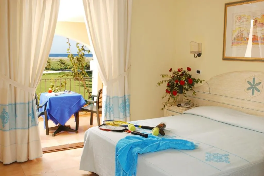 TRIPLE CLASSIC Room, Sentido Orosei Beach, Olbia