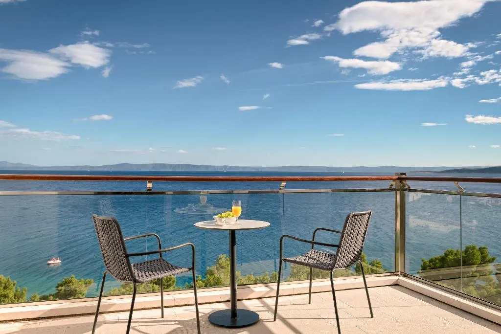APARTMENT SEA VIEW WITH TERRACE Room, Noemia Apartments, Split