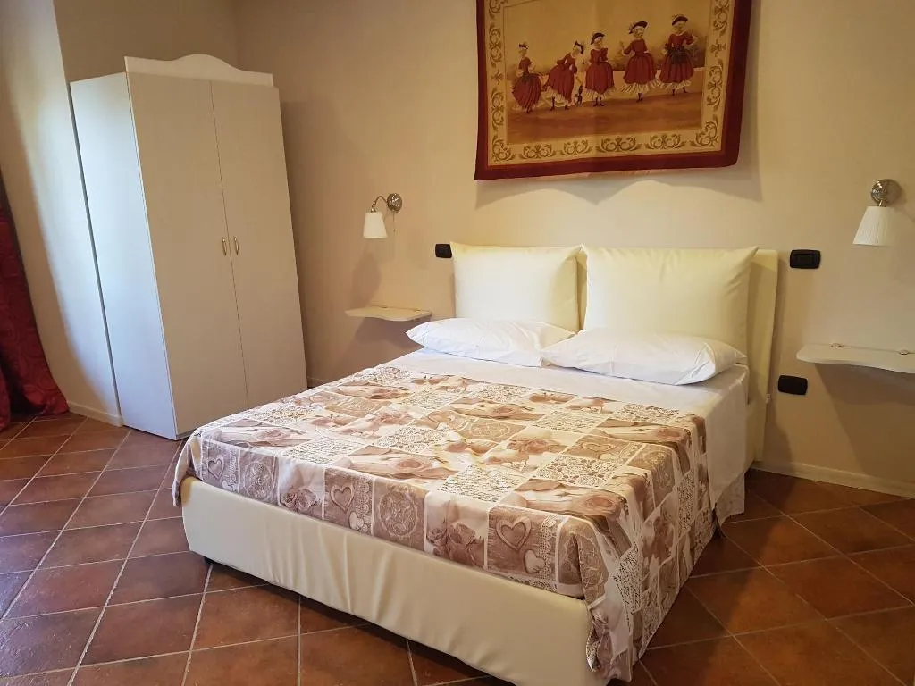 Room, Relais La Villa, Naples