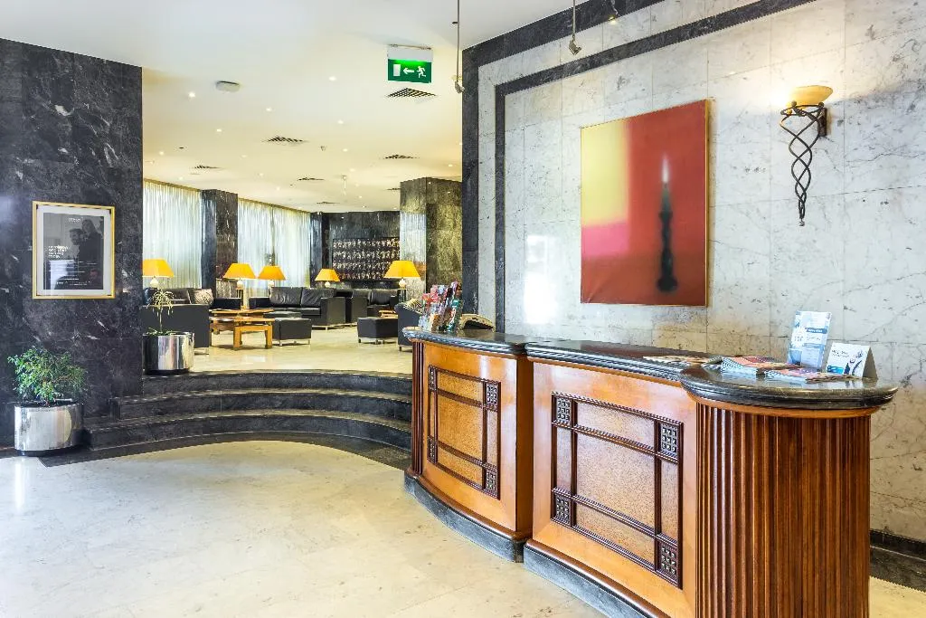 Lobby, Radisson Blu Hotel, Lisbon, Lisbon