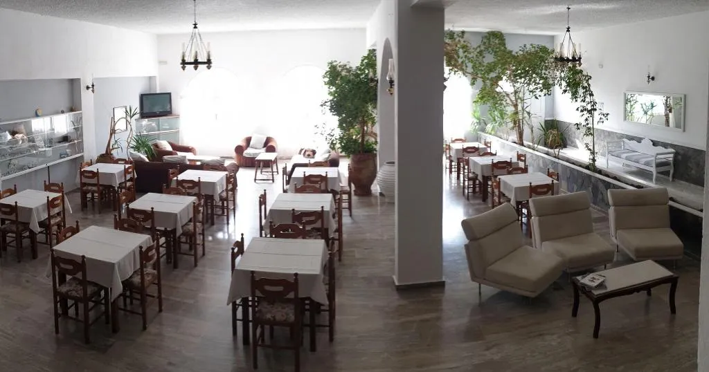 Lobby, Porto Castello, Santorini