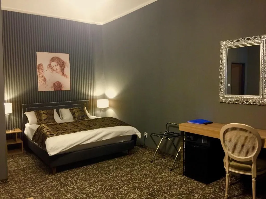 Room, Davinci, Prague