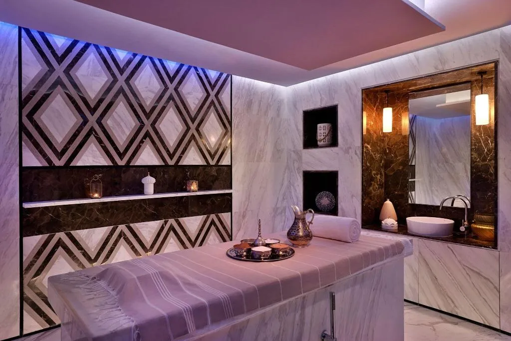 Sports and Entertainment, Marriott Resort Palm Jumeirah Dubai, Dubai
