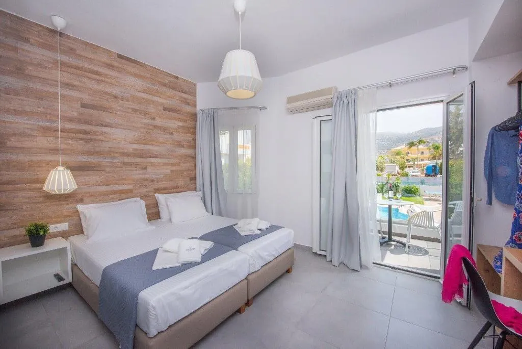 Room, Ria, Crete