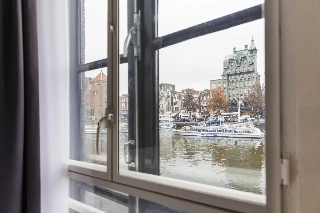 SINGLE CANAL VIEW Room, CC Hotel, Amsterdam
