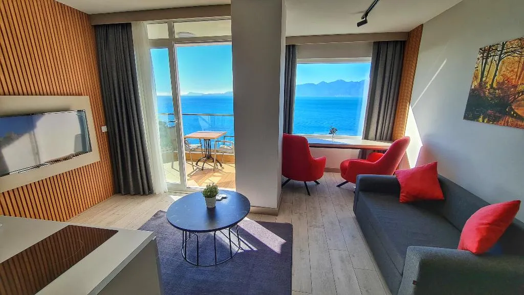 SUITE SEA VIEW Room, Letstay Panorama Suites, Antalya