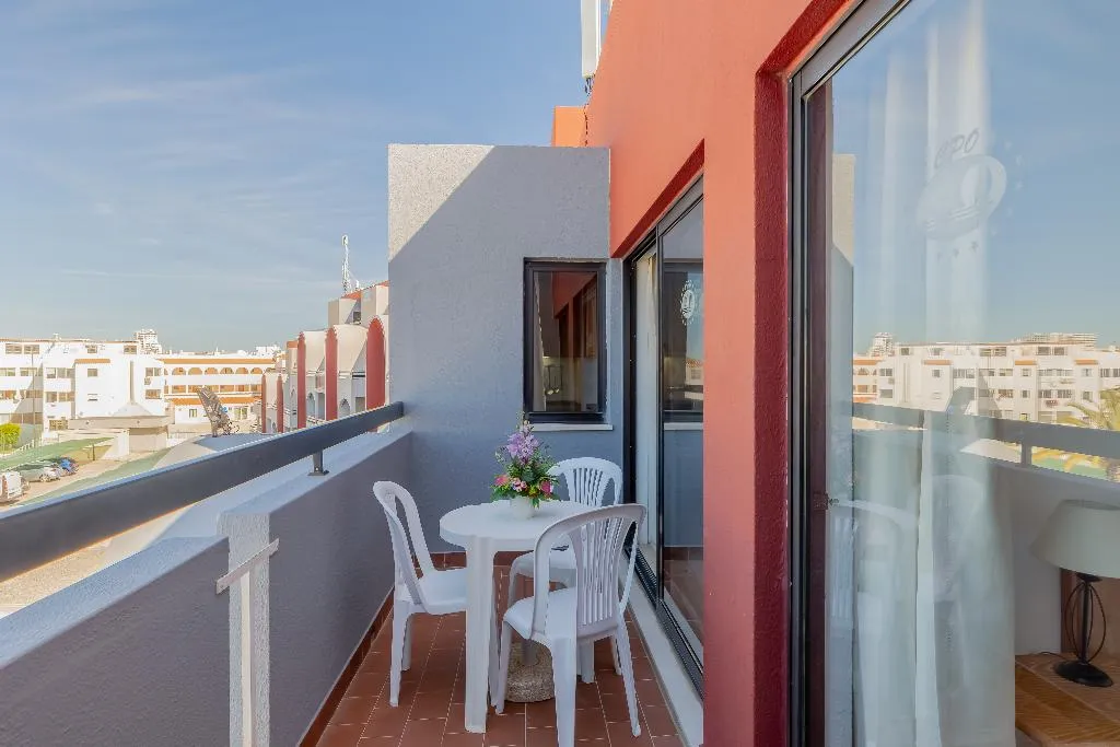 APARTMENT CAPACITY 2 ONE BEDROOM Room, Muthu Oura Praia Hotel, Algarve