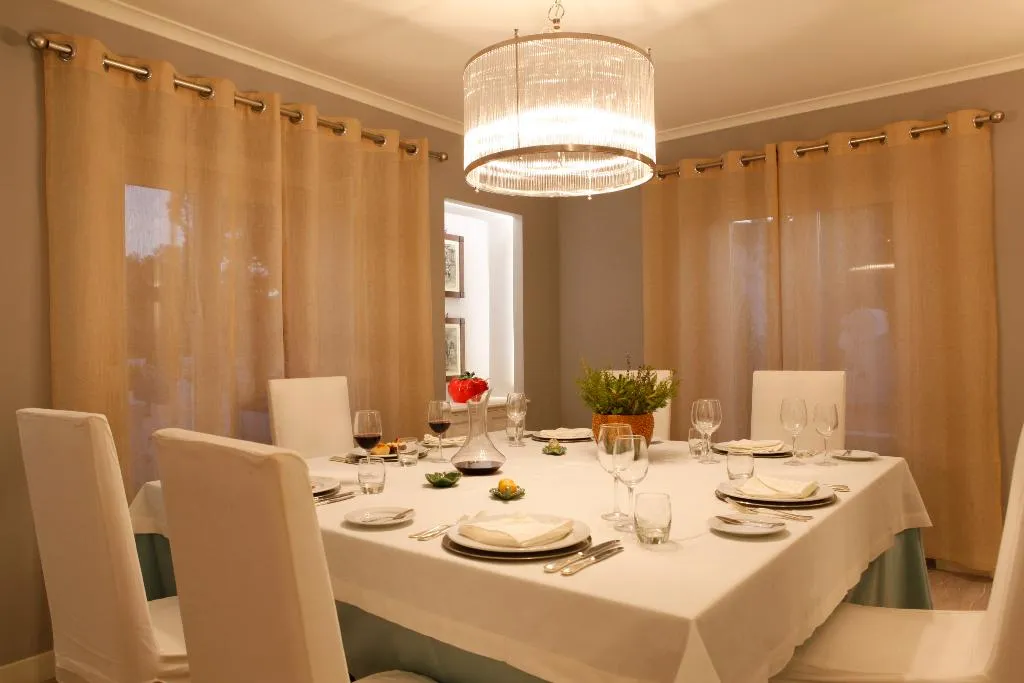 VILLA SUPERIOR Room, Casa Palmela - Small Luxury Hotels & Villas, Lisbon