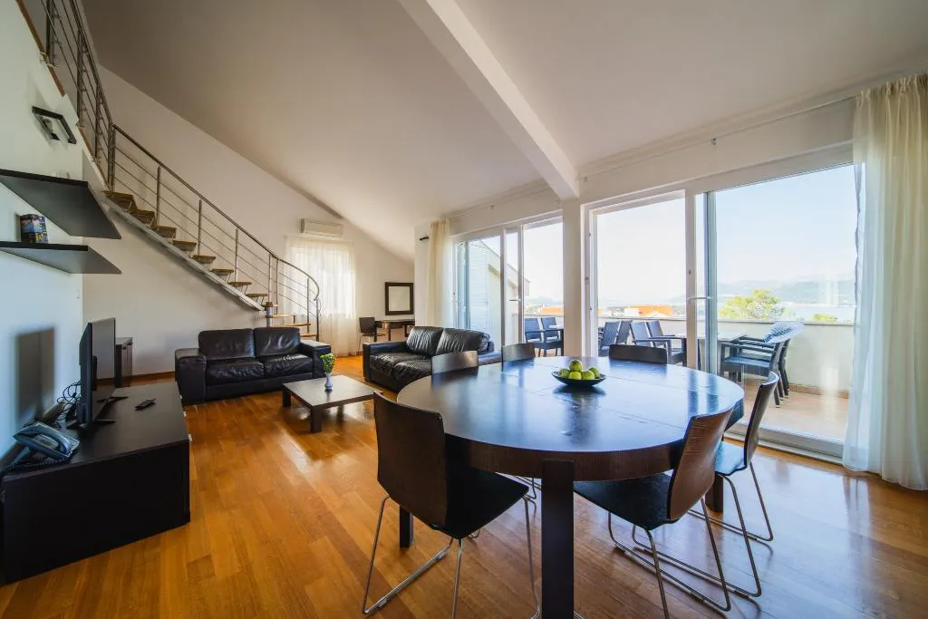 APARTMENT CAPACITY 8 Room, Pervanovo Apartments, Dubrovnik