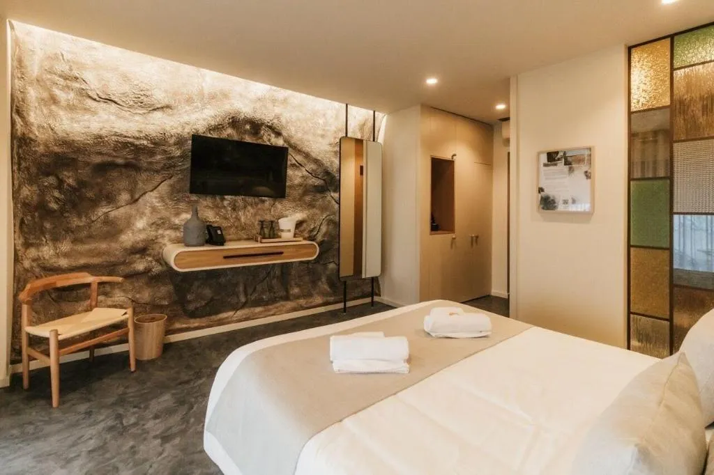 Room, Pousadela Village, Porto