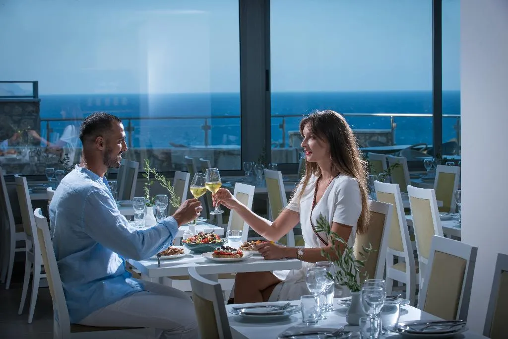 Restaurant, Mistral Mare, Crete