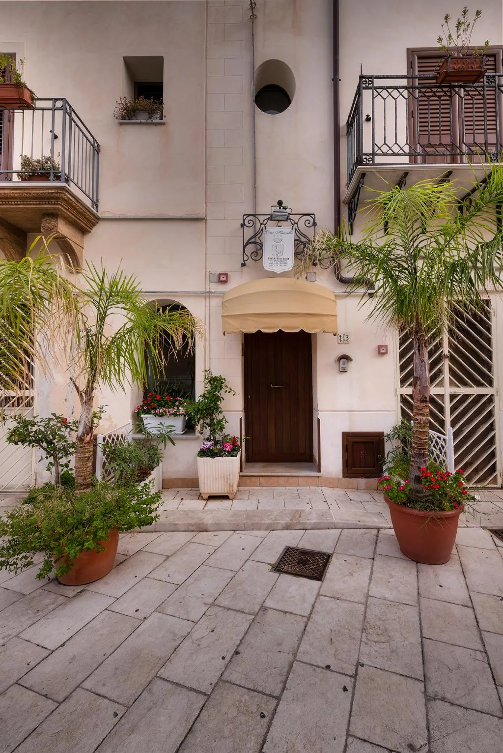 Lobby, Casa Manzella, Palermo
