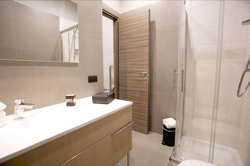Room, Core Napoli, Naples