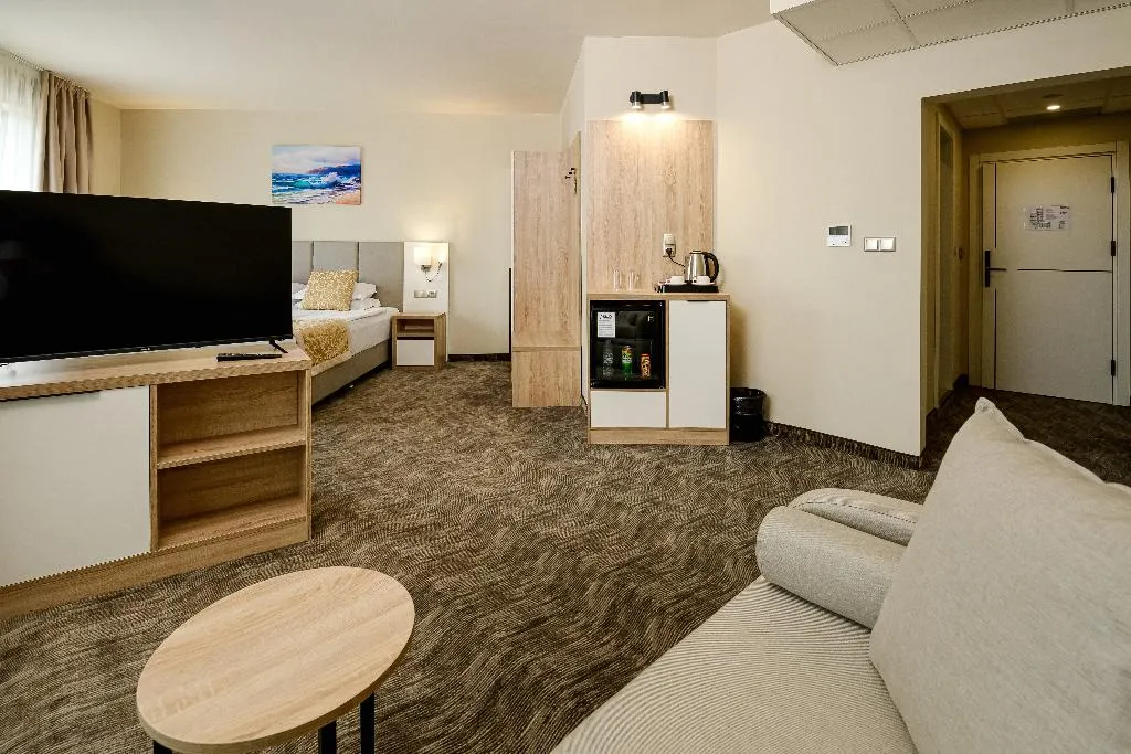 STUDIO ONE BEDROOM ONE BATHROOM Room, Laguna Park Sunrise, Bourgas