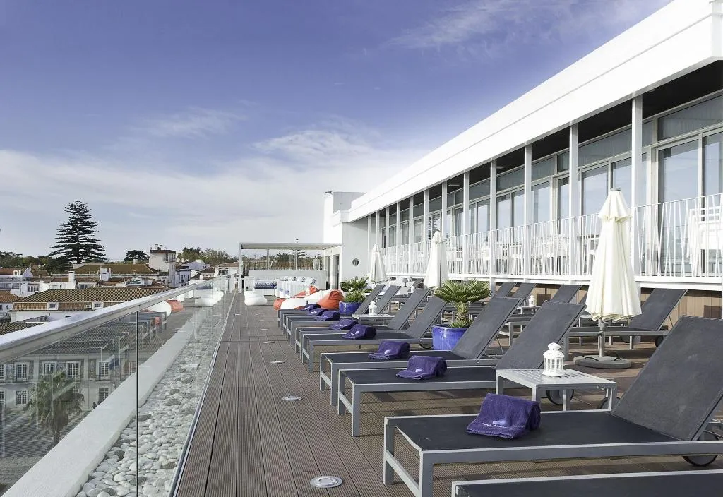 Terrace, Hotel Baía, Lisbon