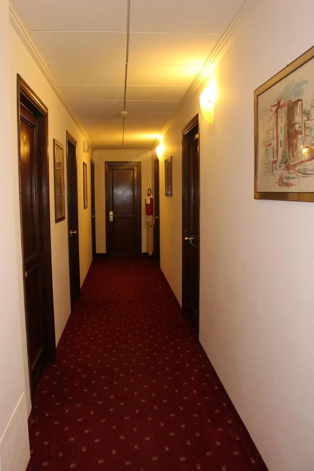 Lobby, Pinolo, Umbria