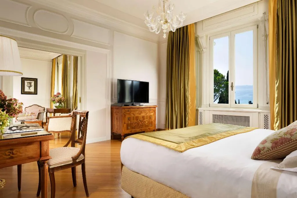Room, Villa Cortine Palace Hotel, Milan