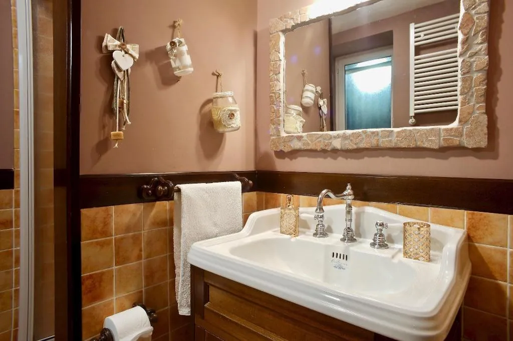 Room, B&b A'Luggetella, Naples