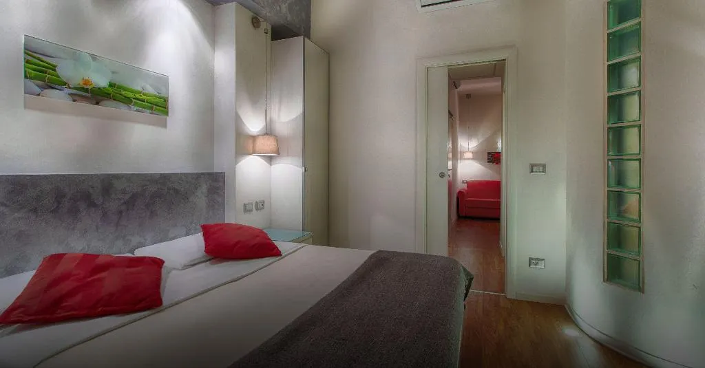 TRIPLE WITH TERRACE Room, Raganelli, Rome