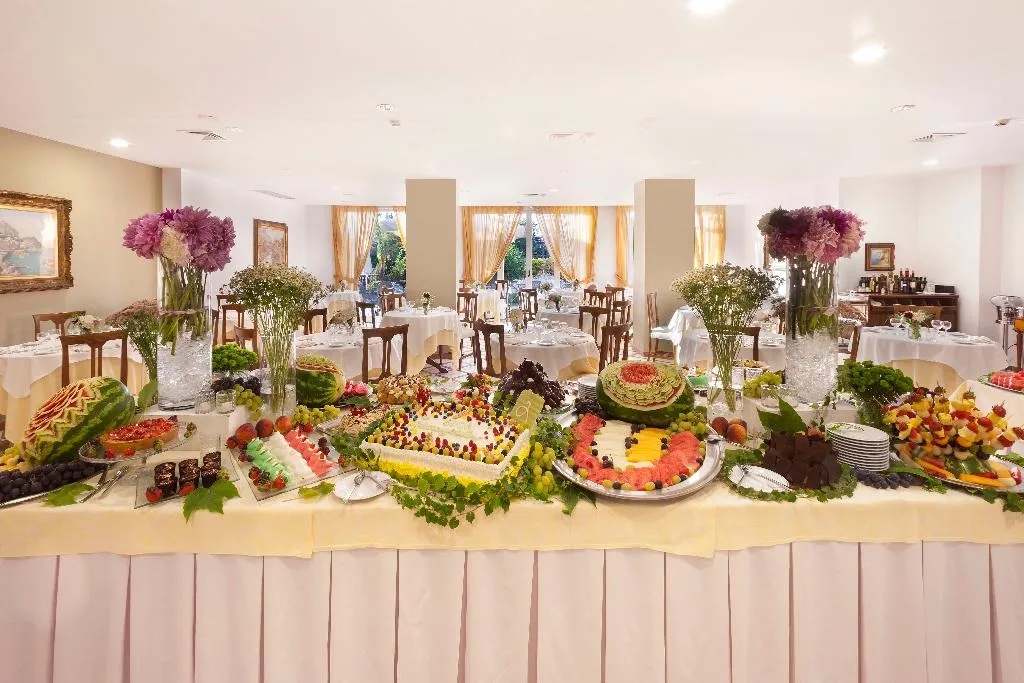 Restaurant, Hotel Alpha, Naples