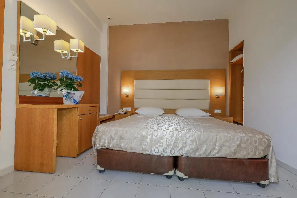 Double or Twin BASIC Room, Africa, Rhodes