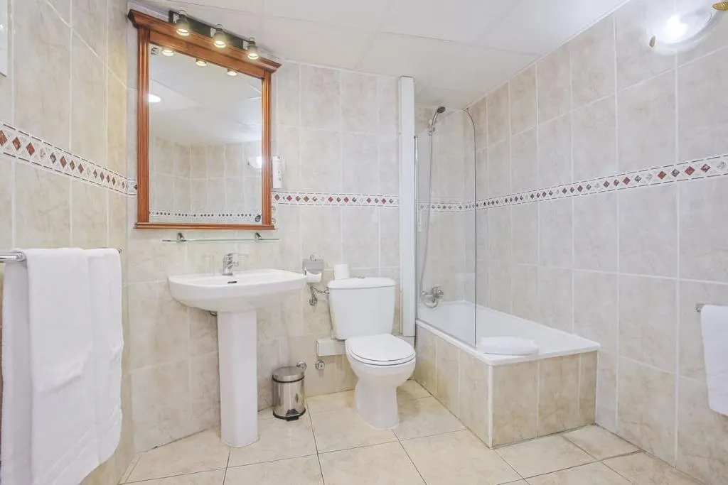 FAMILY ROOM STANDARD Room, Moon Dreams Fuengirola, Costa Del Sol