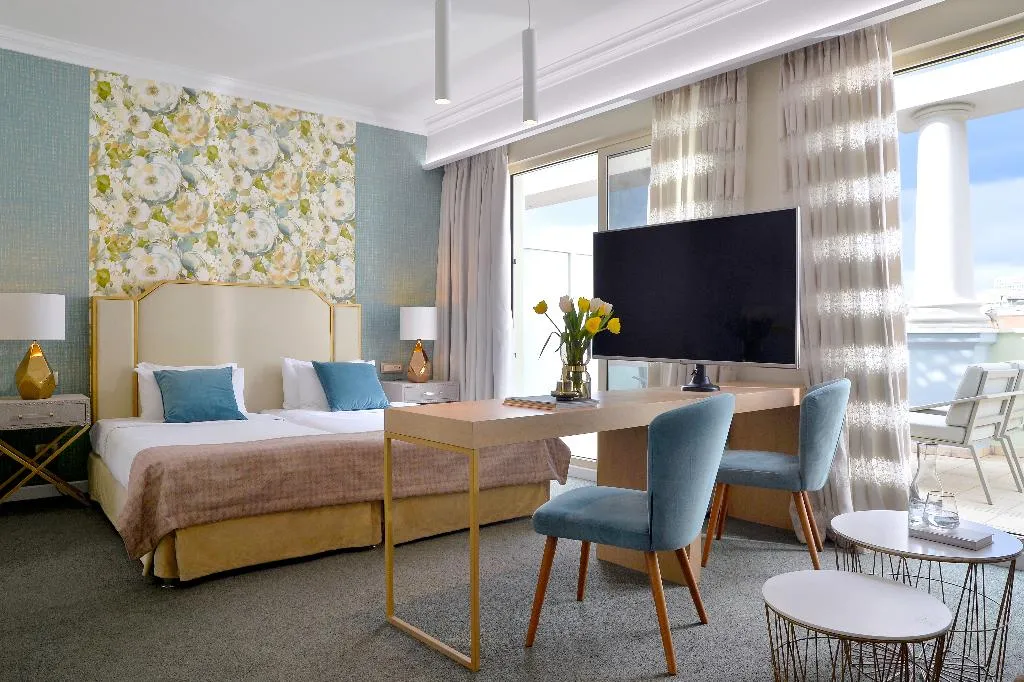JUNIOR SUITE STANDARD Room, Airotel Stratos Vassilikos, Athens