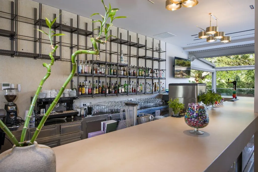 Bar, Vantaris Luxury Beach Resort, Crete