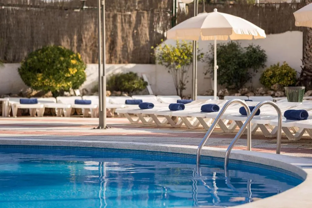 Pool, htop Olympic, Costa Brava