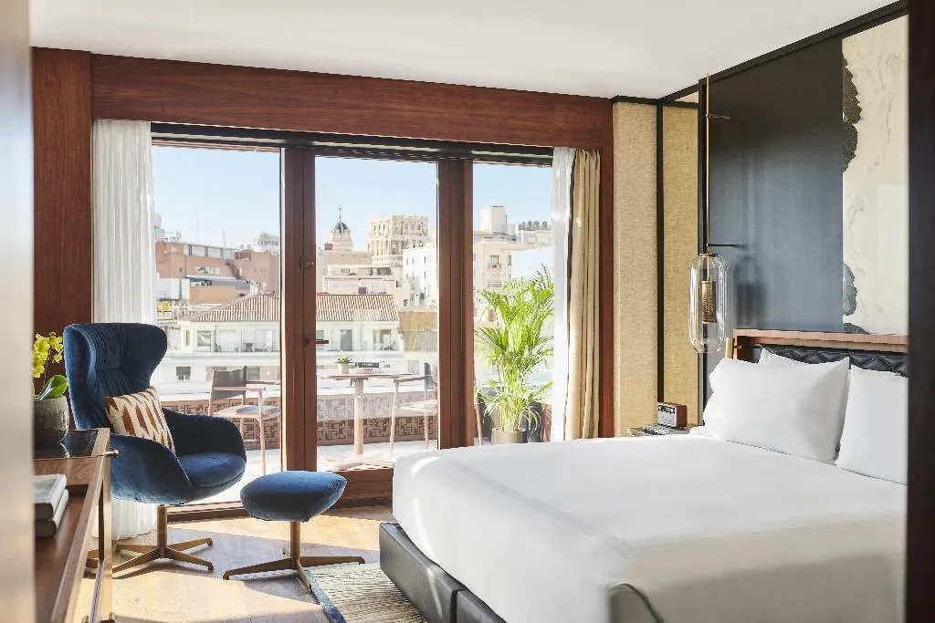 SUITE STANDARD Room, Thompson Madrid, part of Hyatt, Madrid