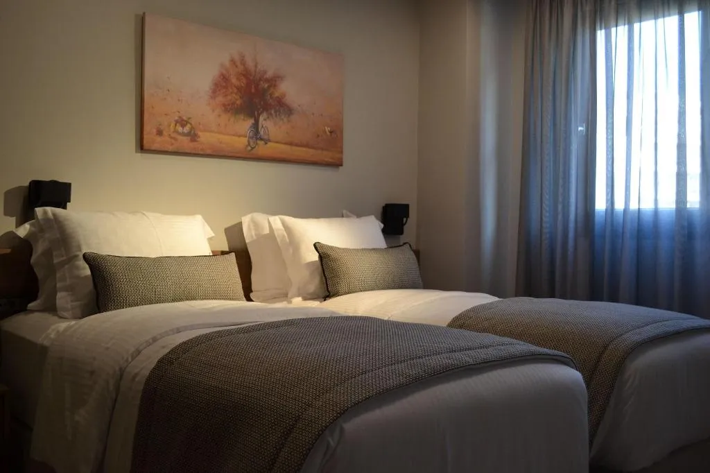 Room, Athens 507, Athens