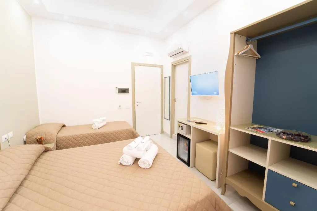 Room, P.C. Boutique H. Napoli Centro, Naples