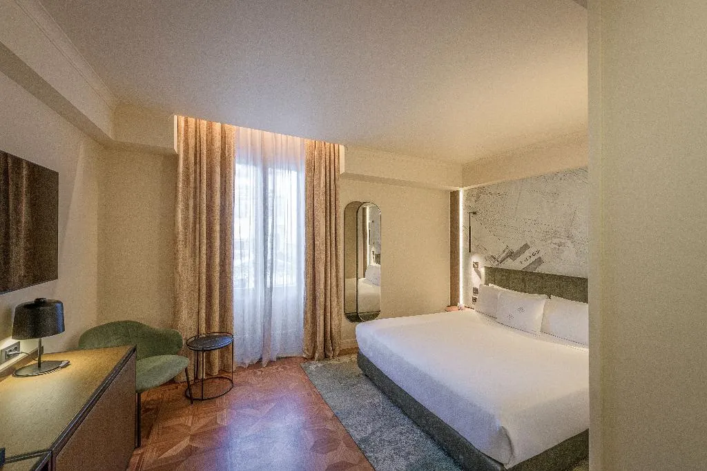 Double or Twin PREMIUM Room, Palazzo Montebello, Florence