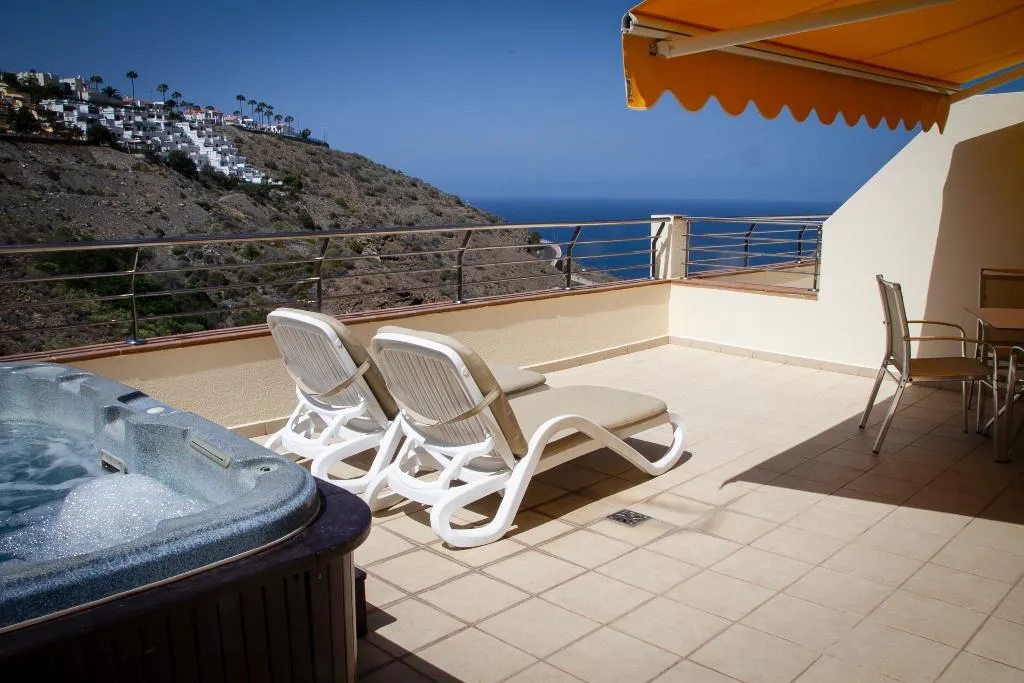 APARTMENT WITH JACUZZI Room, Holiday Club Sol Amadores, Gran Canaria
