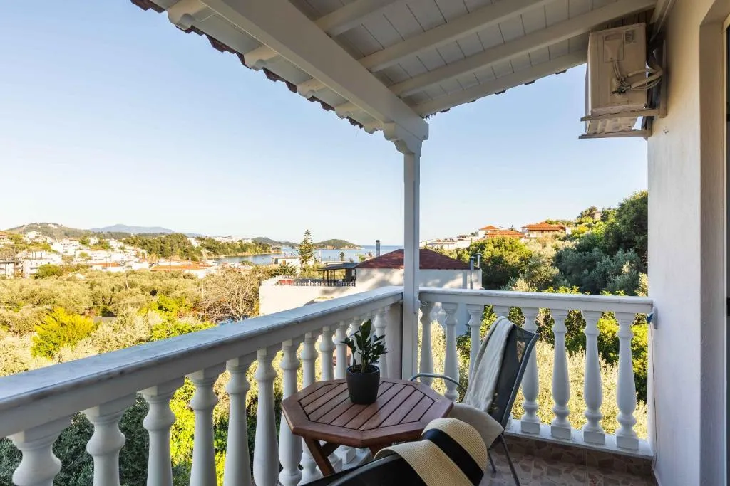 DOUBLE DELUXE ONE BEDROOM Room, Avaton Garden, Skiathos