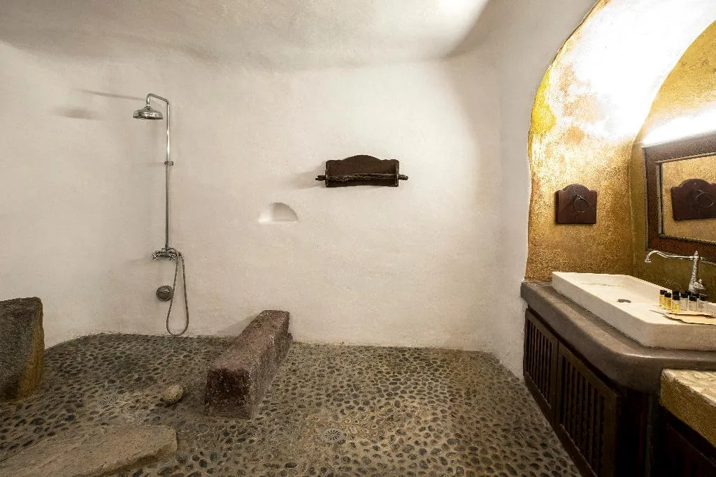 VILLA FOUR BEDROOMS Room, Ducato Wine Village, Santorini
