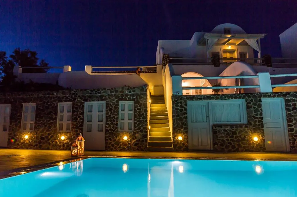 General view, Oia Suites, Santorini