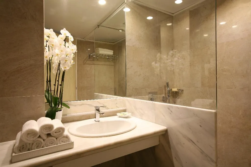 Double or Twin SUPERIOR SEA VIEW Room, Aquila Porto Rethymno, Crete