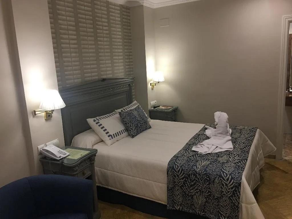 DOUBLE WITH DOUBLE BED Room, Adriano Hotel, Seville
