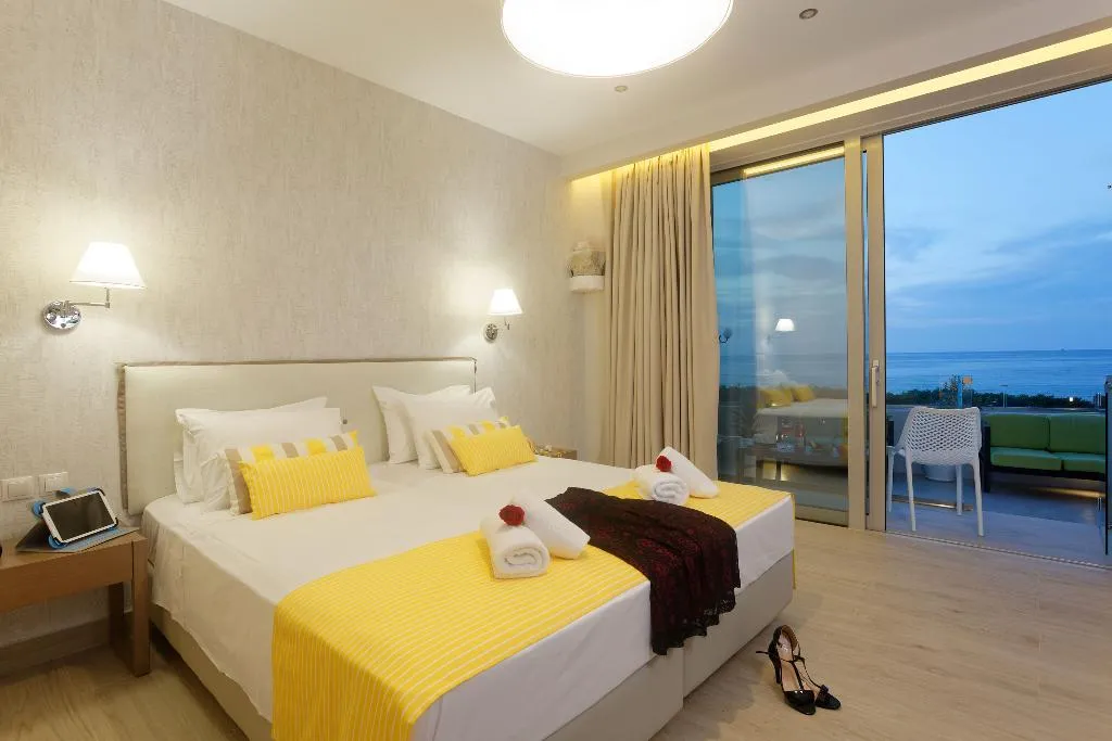 Double or Twin SUPERIOR SEA VIEW Room, Palmera Beach Hotel & Spa, Crete