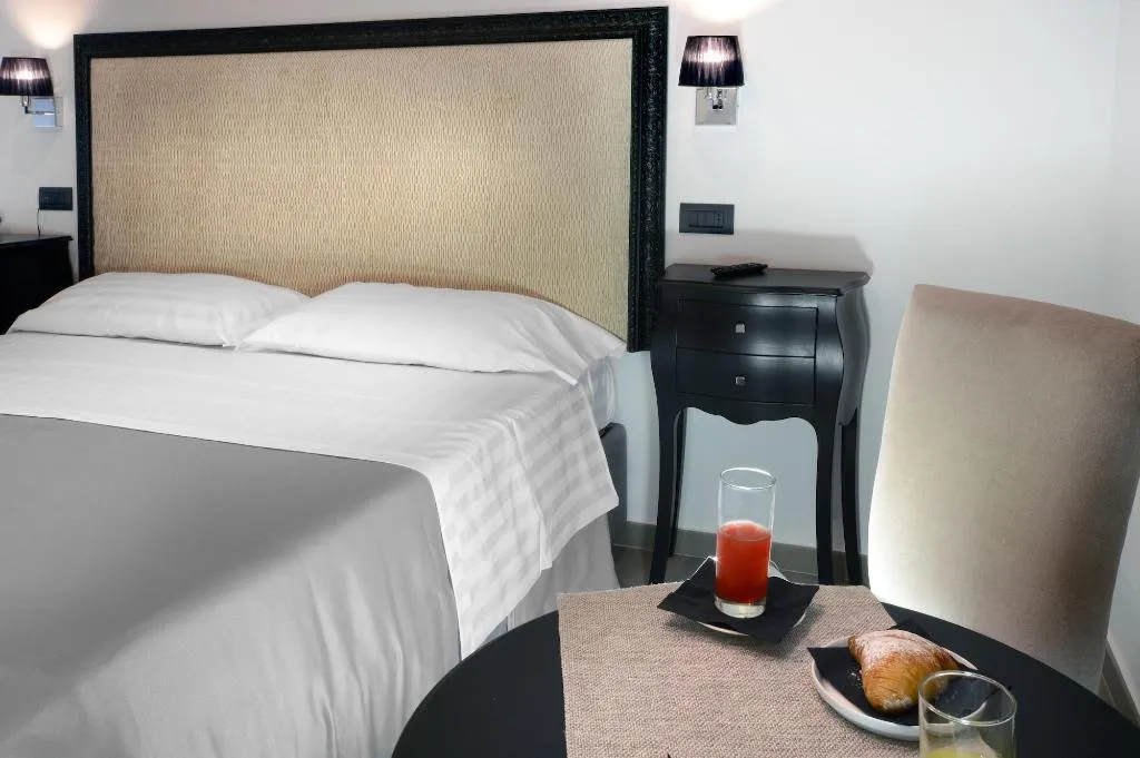 Room, Barbarella Suite, Naples