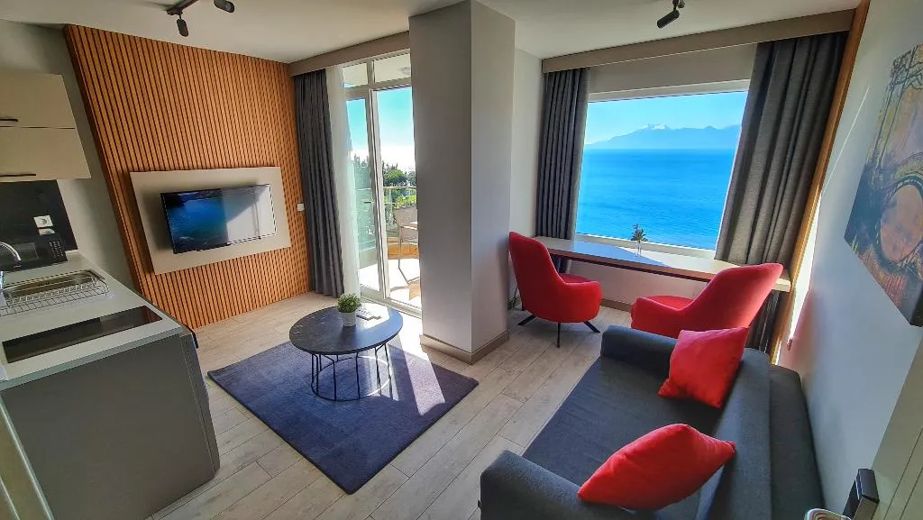 SUITE SEA VIEW Room, Letstay Panorama Suites, Antalya