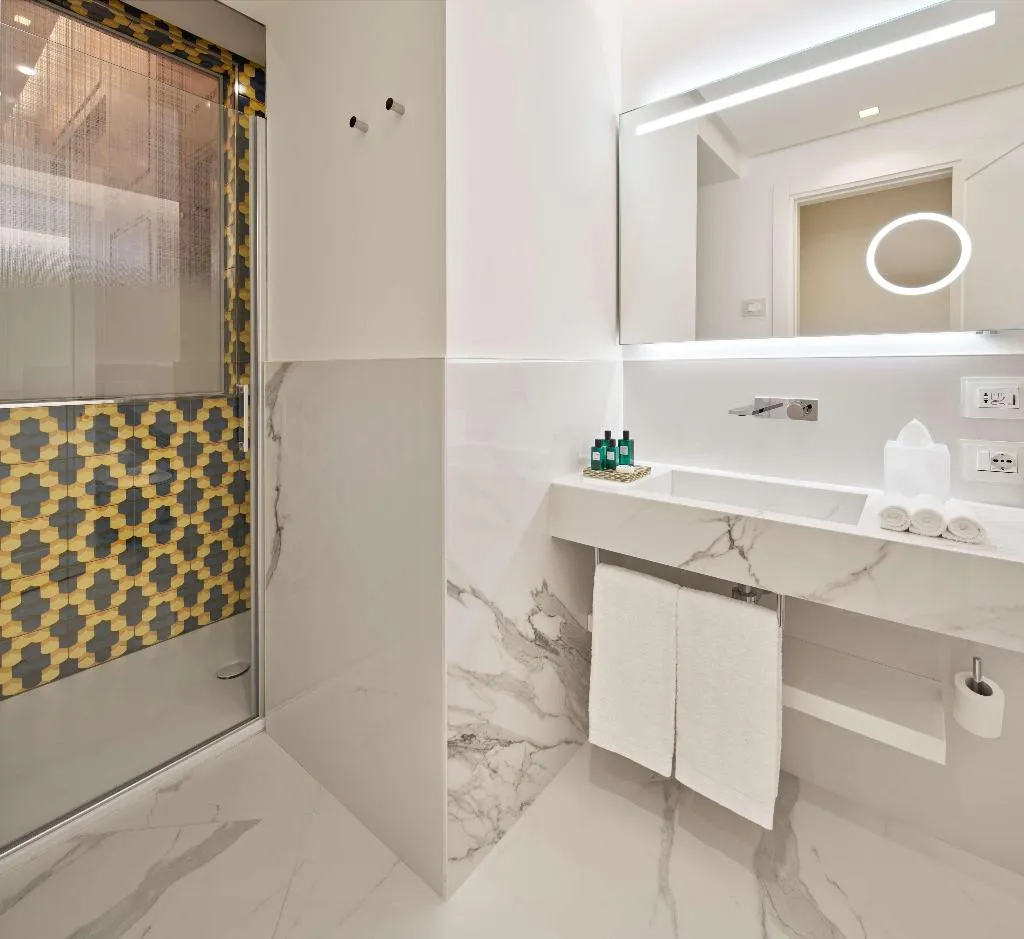 Room, de Bonart Naples-Curio Collection by Hilton, Naples